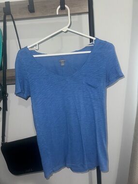 aerie OG Blue V-Neck Short Sleeve Pocket Tee size small